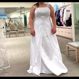 Brand New White Wedding Dress
